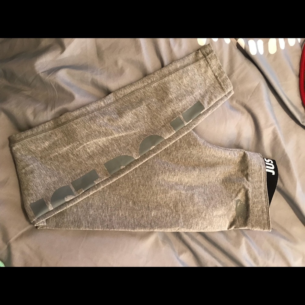 Nike grey leggings